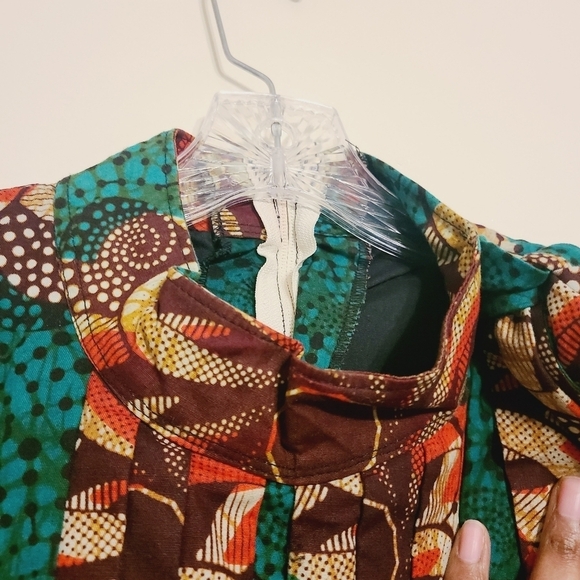 Women's Green Ankara Floral Print Sleeveless Midi Length Dress (Size Medium) - Picture 2 of 11